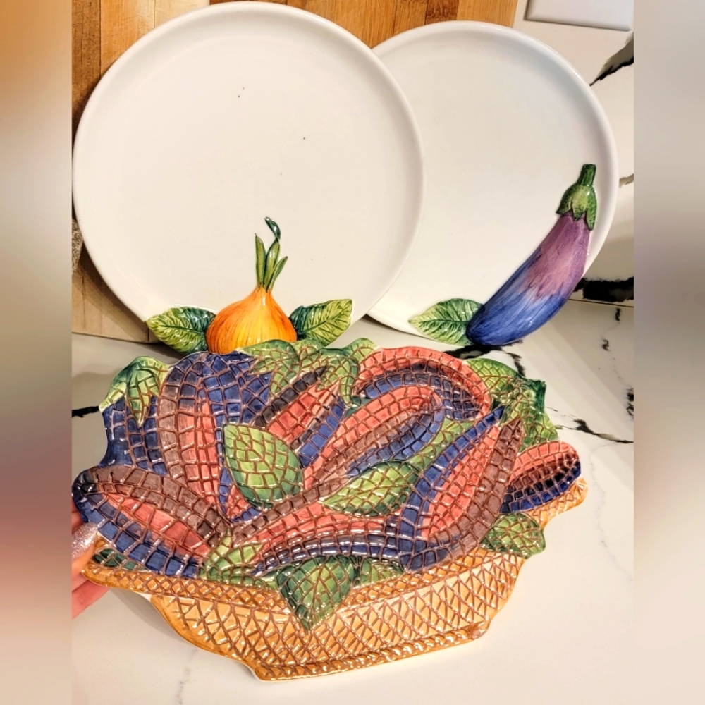 Majoliica Tre Art Italian Handmade Ceramics Eggplant Onion Plates & Trivet Set